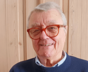 Kåre Lauring